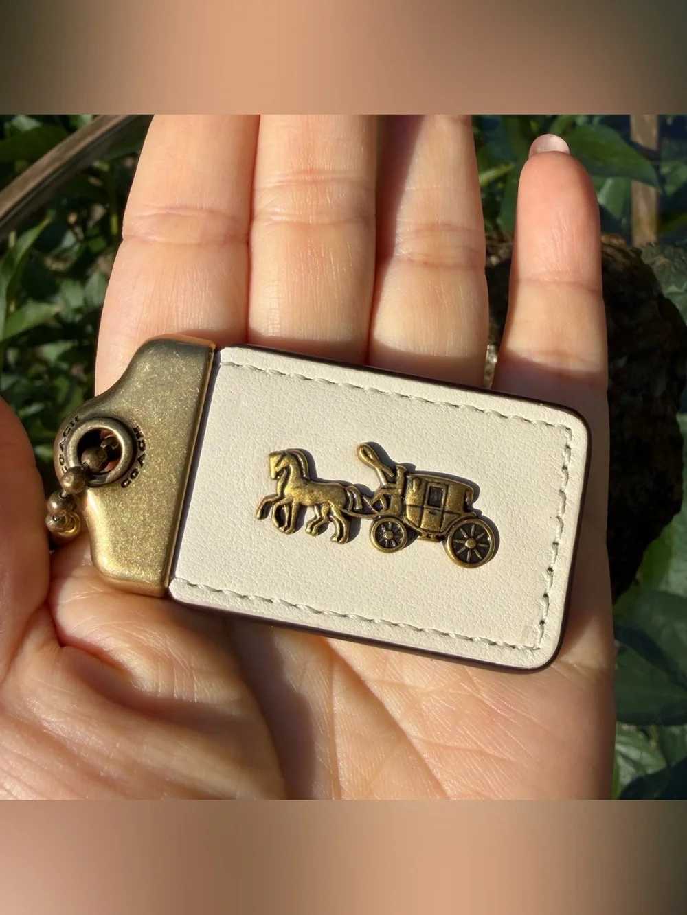 New Coach 1941 Large Hangtag， 2 1/4